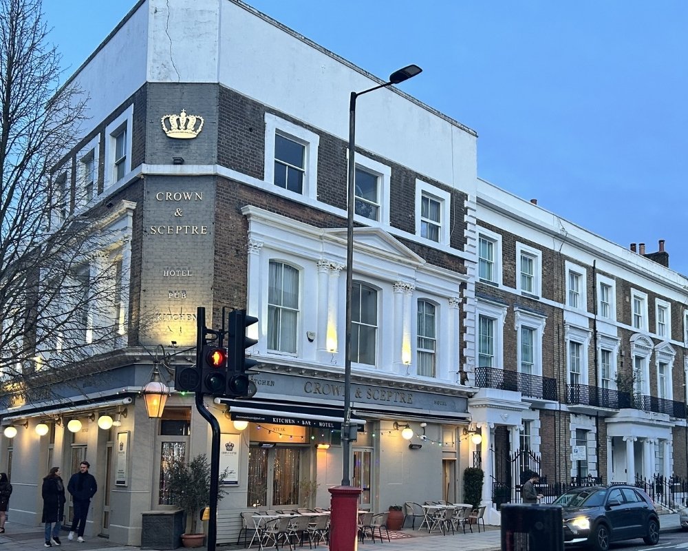 Crown and Sceptre pub and hotel kensington