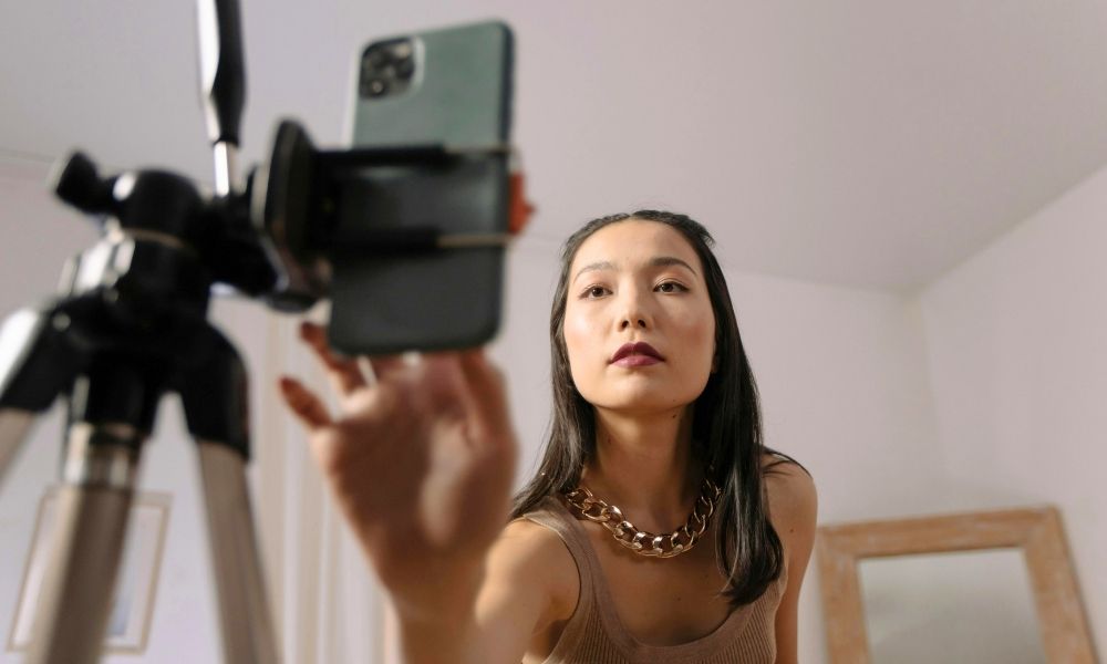 social medis ides for aesthetics clinics